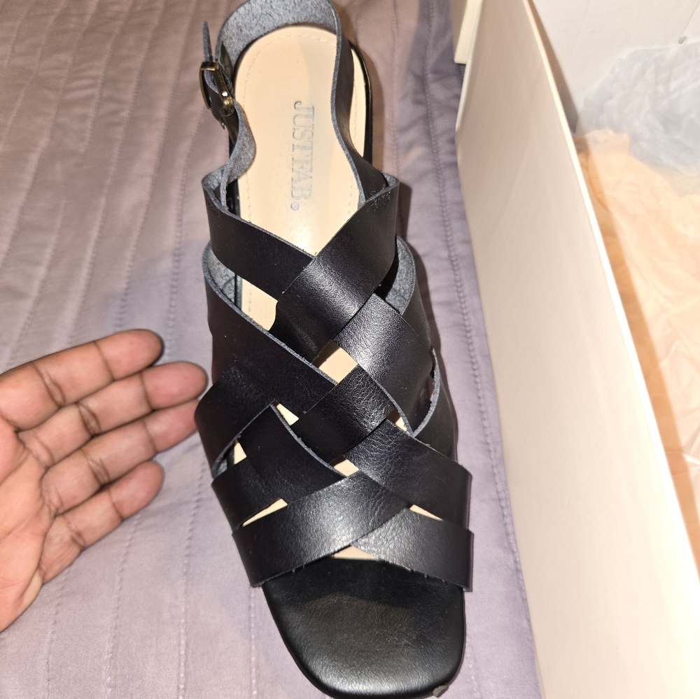 Black sandal size 9.5